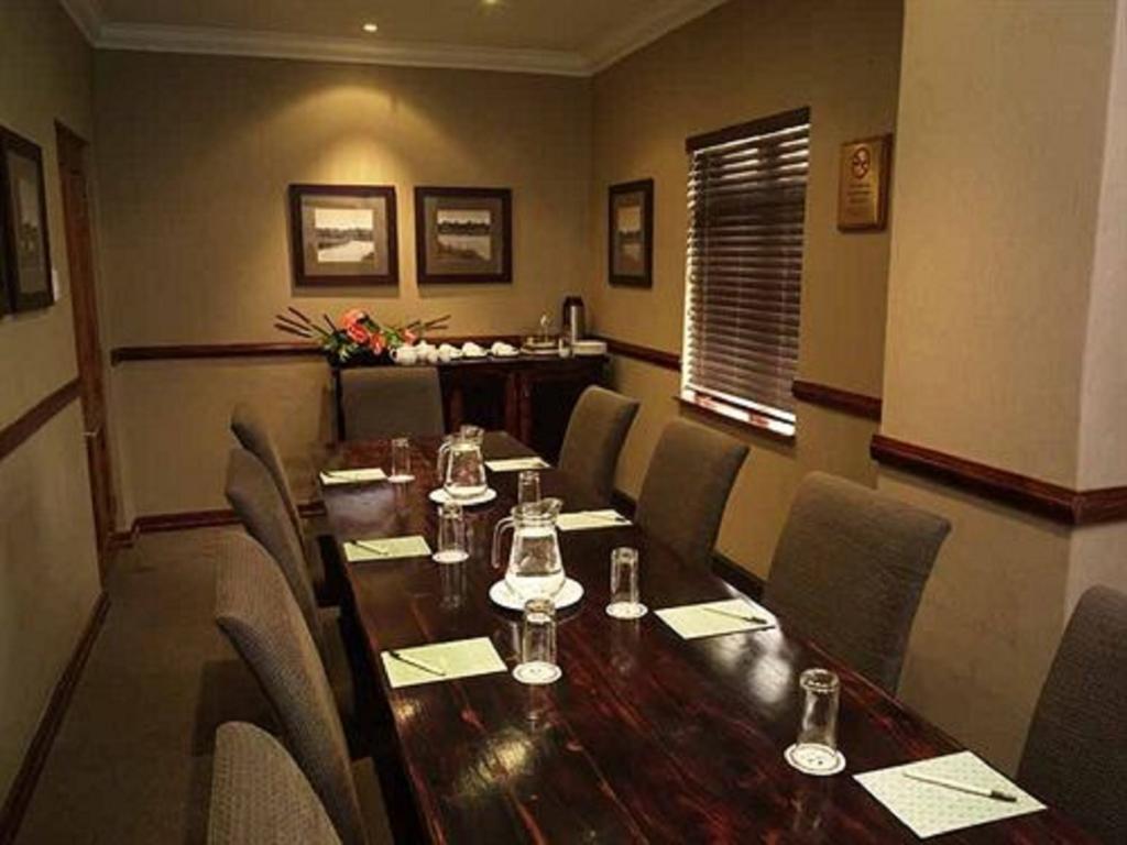 Peermont Mondior Hotel Gaborone Kültér fotó