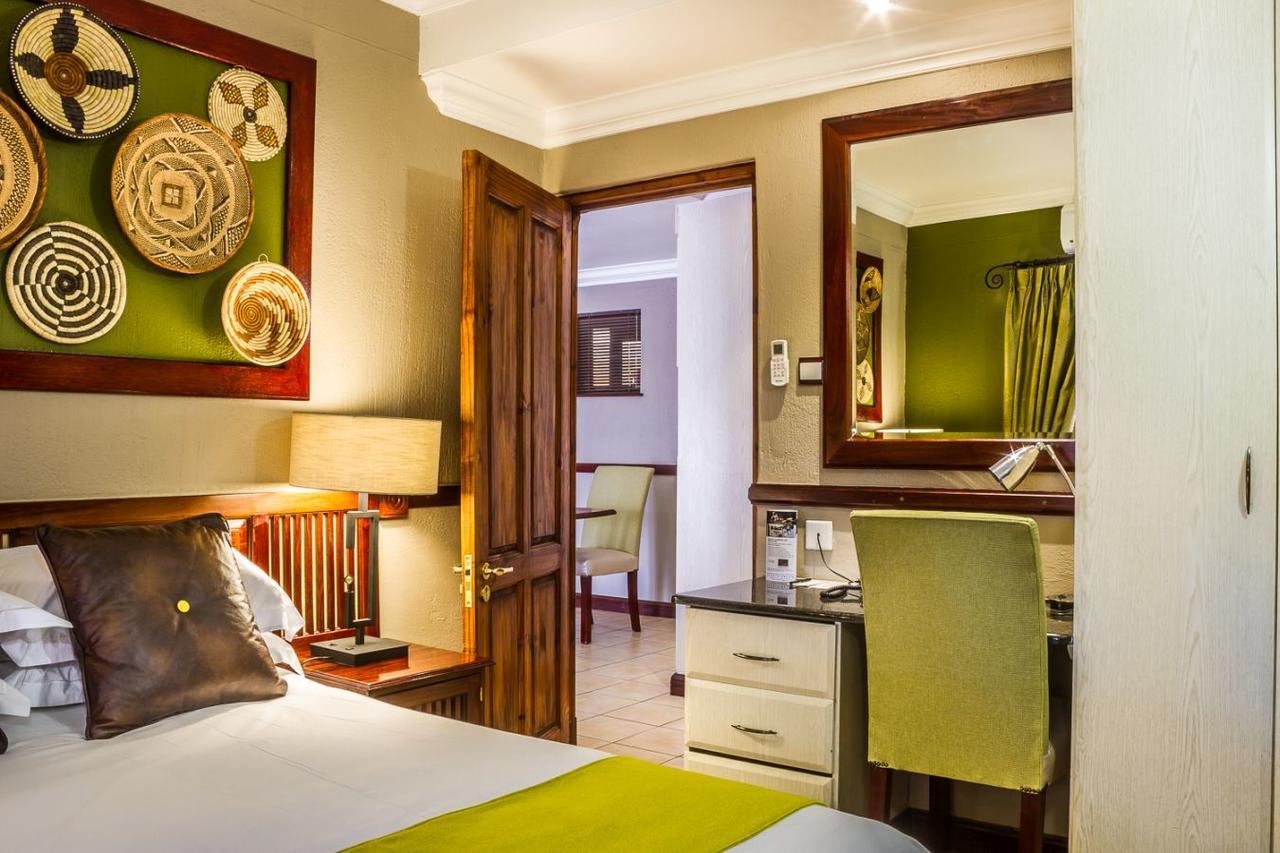 Peermont Mondior Hotel Gaborone Kültér fotó