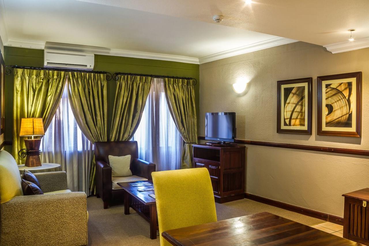 Peermont Mondior Hotel Gaborone Kültér fotó
