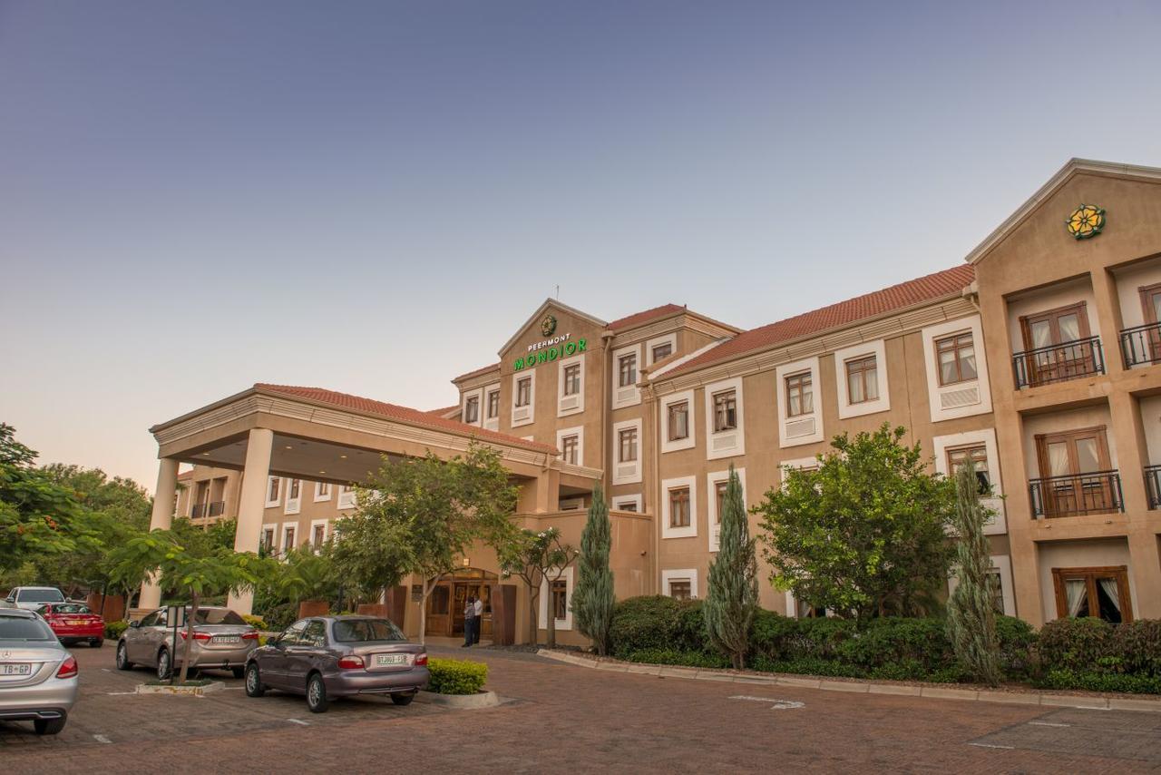 Peermont Mondior Hotel Gaborone Kültér fotó