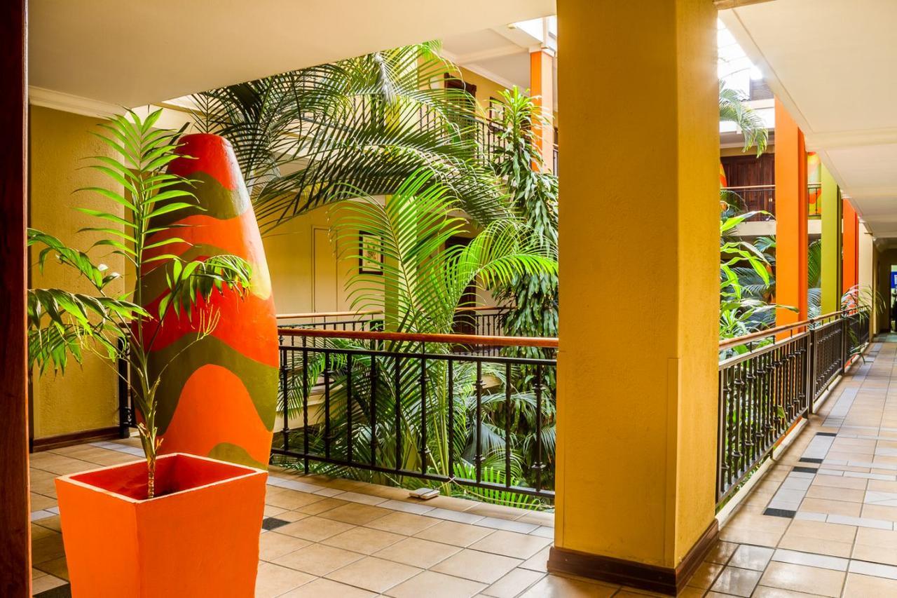 Peermont Mondior Hotel Gaborone Kültér fotó