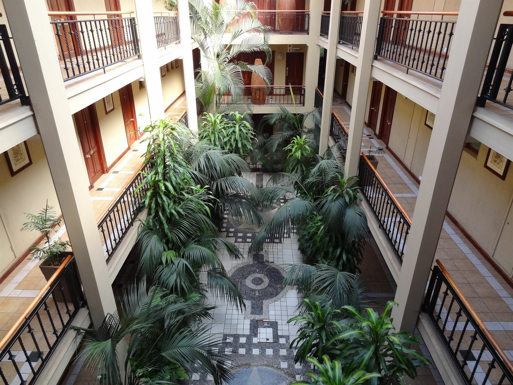 Peermont Mondior Hotel Gaborone Kültér fotó